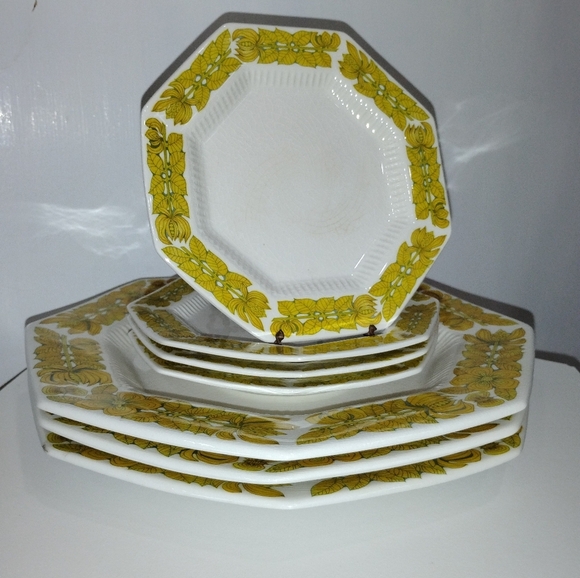 7 INDEPENDENCE IRONSTONE PLATES - Picture 7 of 10